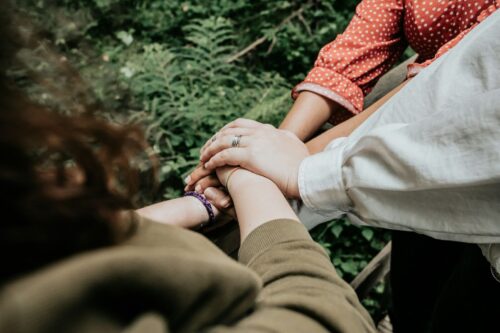 Connecting Well with Others: Relationship Advice for Women 3