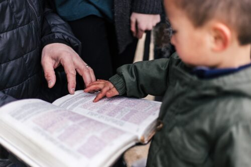 5 Ways Children Can Learn to Forgive Their Parents 3