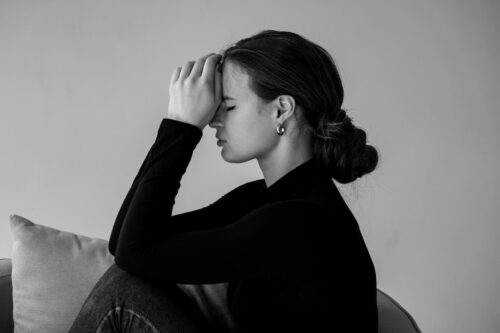 Ways to Deal with Emotional Abuse in a Relationship 1